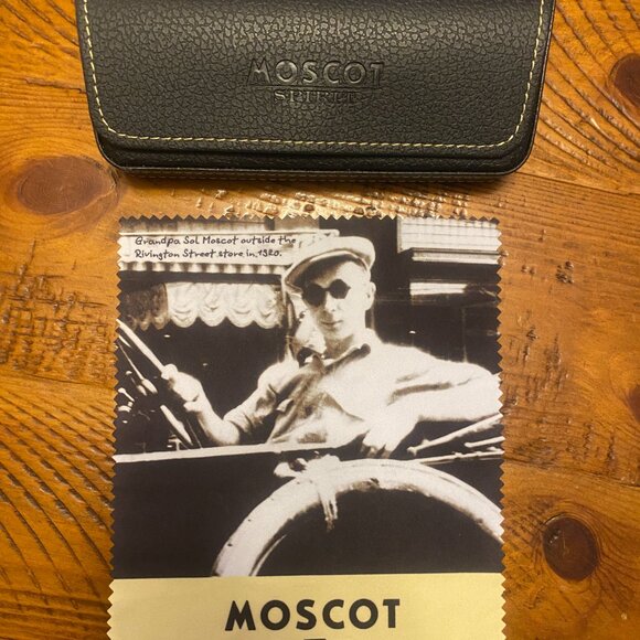 MOSCOT Originals Authentic Slim Hard Case with Original Cloth - Picture 1 of 6